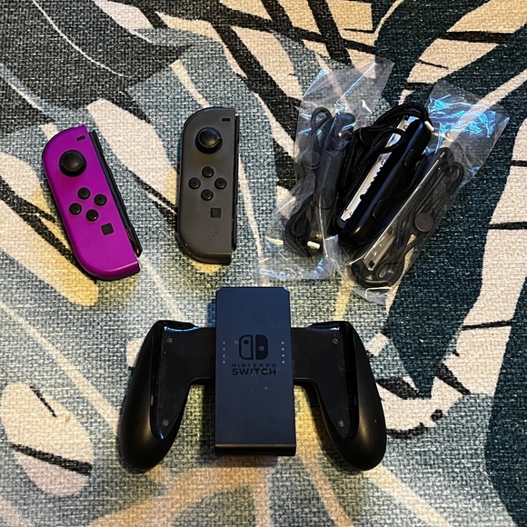 Ultimate Nintendo Switch Bundle - Picture 5 of 6